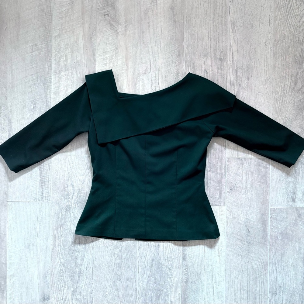 bespoke skirt suit 🏙️ - Picture 3 of 5